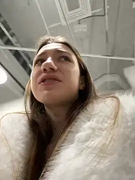 Lia  Love online show from January 24, 9:28 am