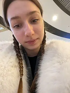 Lia  Love online show from February 4, 12:55 pm