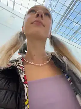 Lia  Love online show from September 17, 1:13 pm