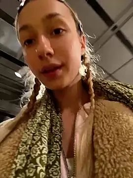 Lia  Love online show from October 5, 12:14 pm