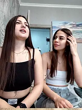 Snapshot of ShySonya chatting on January 17, 7:13 am ShySonya online show from January 17, 7:13 am