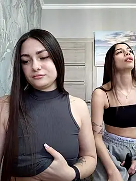 Snapshot of ShySonya chatting on February 12, 7:14 am ShySonya online show from February 12, 7:14 am