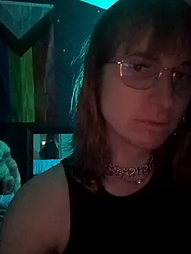 LoveInTransition online show from February 2, 3:54 am