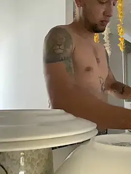 Snapshot of MrSoulMommy chatting on December 4, 9:24 pm MrSoulMommy online show from December 4, 9:24 pm