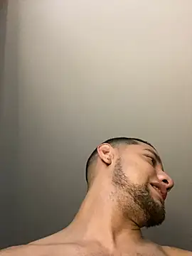 Snapshot of MrSoulMommy chatting on December 20, 7:01 am MrSoulMommy online show from December 20, 7:01 am