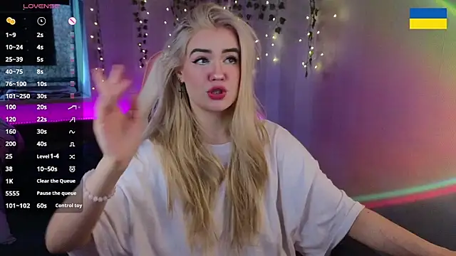 RedVelveten online show from September 27, 5:34 am