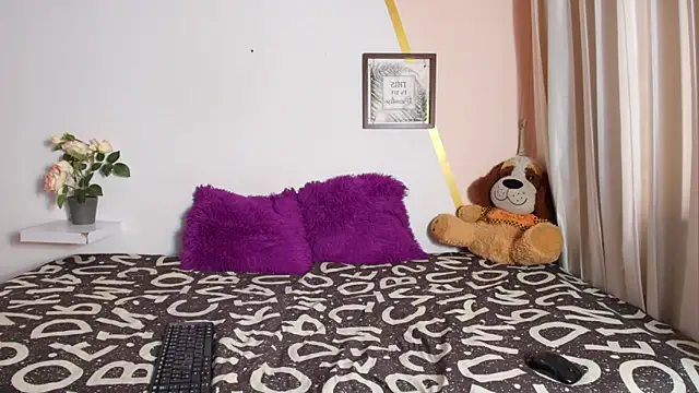 Angel shiny online show from October 28, 7:05 pm