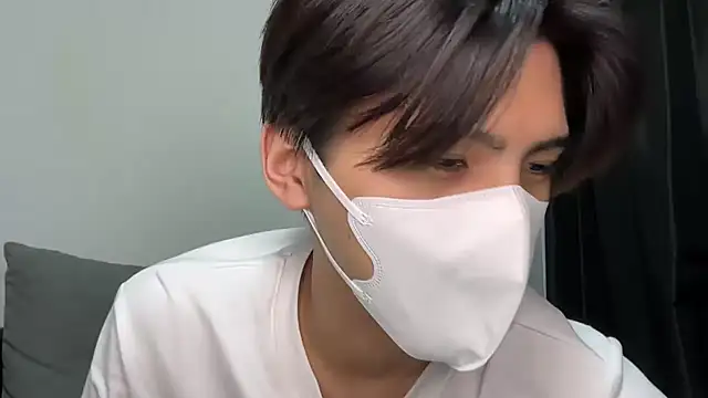 Lio kun online show from February 3, 12:36 pm