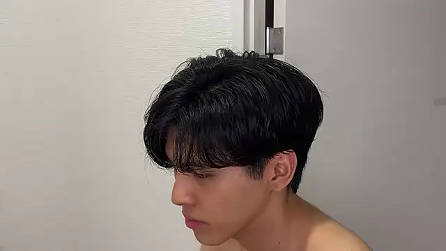 Lio kun online show from September 20, 3:57 pm