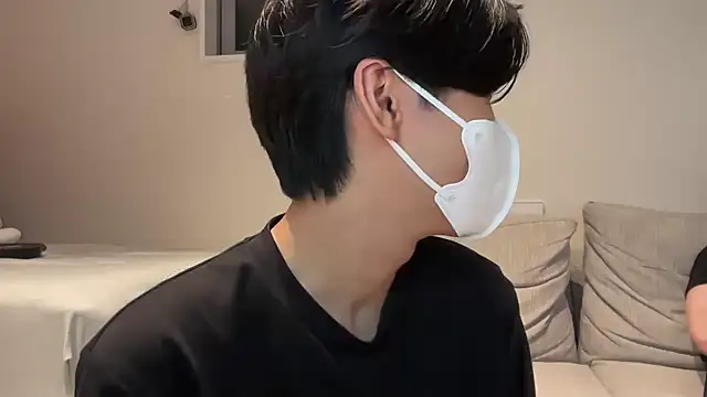 Lio kun online show from October 23, 2:05 pm