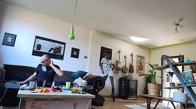 Kingsscepter online show from February 8, 11:44 am