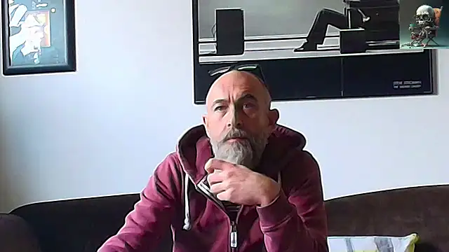 Kingsscepter online show from February 9, 2:18 pm