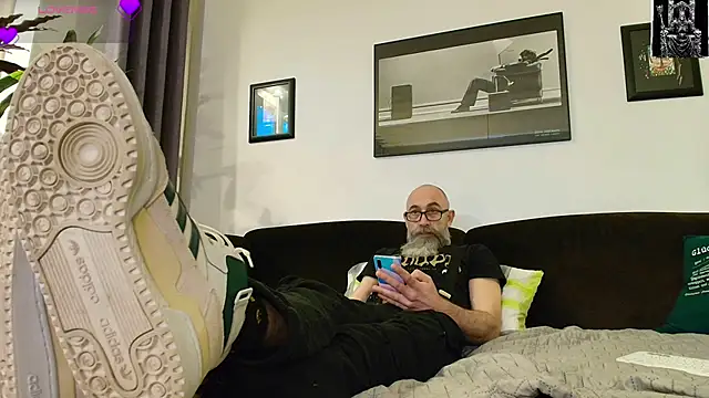 Kingsscepter online show from February 23, 5:29 pm