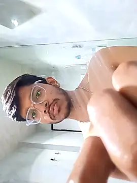 Snapshot of skinnyyyyyyyyy chatting on January 23, 3:16 am skinnyyyyyyyyy online show from January 23, 3:16 am