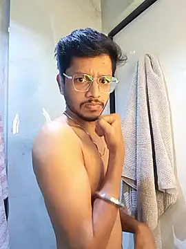 skinnyyyyyyyyy online show from January 19, 4:38 am