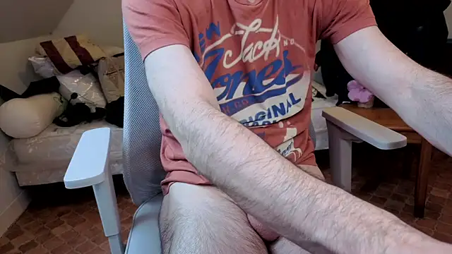 Snapshot of SteveStiffbone chatting on January 19, 2:32 pm SteveStiffbone online show from January 19, 2:32 pm