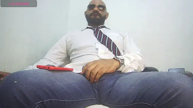 Snapshot of bruce_bigg chatting on May 3, 11:44 pm bruce bigg online show from May 3, 11:44 pm