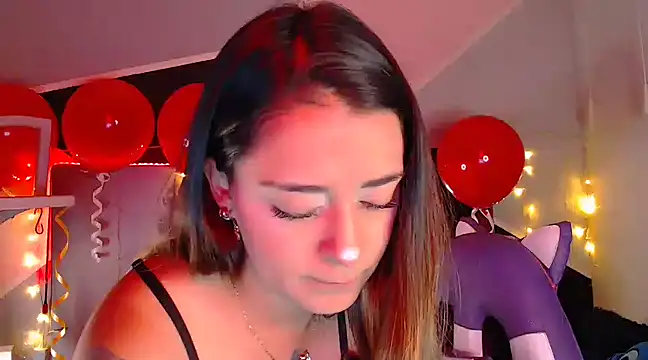 Snapshot of Samanta_james19 chatting on February 15, 4:56 pm Samanta james19 online show from February 15, 4:56 pm