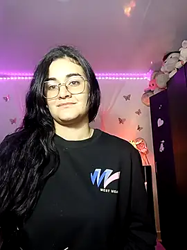 Hanna Kinsley online show from January 4, 3:29 am