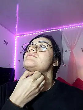 Hanna Kinsley online show from January 4, 6:30 am