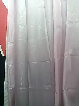 Hanna Kinsley online show from October 29, 7:37 pm