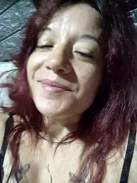 Snapshot of AlejandritaMilf chatting on February 5, 11:15 am AlejandritaMilf online show from February 5, 11:15 am