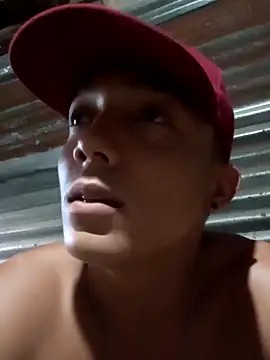 Snapshot of tayson_ chatting on January 30, 11:02 pm tayson online show from January 30, 11:02 pm