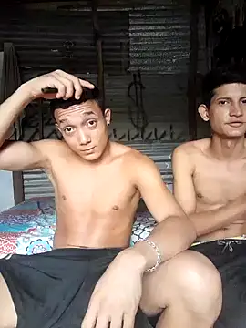 Snapshot of tayson_ chatting on February 9, 4:29 pm tayson online show from February 9, 4:29 pm