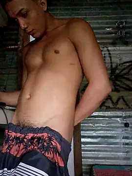 Snapshot of tayson_ chatting on February 25, 9:57 pm tayson online show from February 25, 9:57 pm