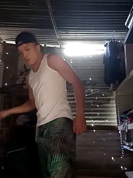 Snapshot of tayson_ chatting on October 15, 11:21 am tayson online show from October 15, 11:21 am