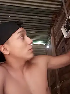 Snapshot of tayson_ chatting on October 16, 11:22 am tayson online show from October 16, 11:22 am