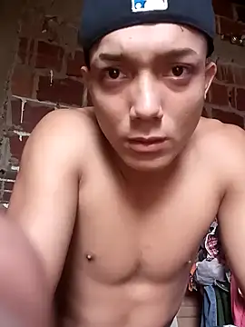 Snapshot of tayson_ chatting on November 14, 11:42 am tayson online show from November 14, 11:42 am