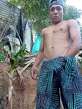 Snapshot of tayson_ chatting on November 22, 12:48 pm tayson online show from November 22, 12:48 pm