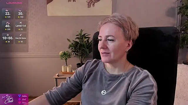 Nika Smit online show from December 14, 8:23 am