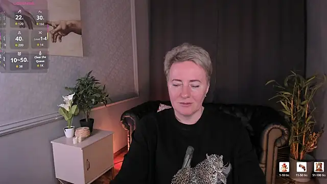 Snapshot of Nika_Smit chatting on May 15, 10:22 am Nika Smit online show from May 15, 10:22 am