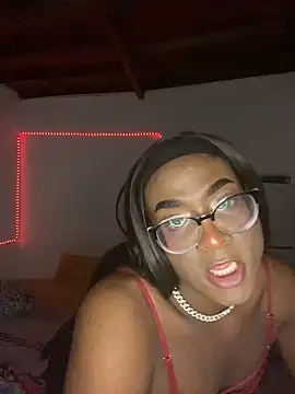 bigcrisblack online show from December 20, 8:17 am