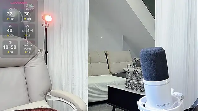 Snapshot of yoyo520- chatting on February 22, 10:20 pm yoyo520- online show from February 22, 10:20 pm