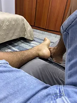 estebandelouis online show from February 27, 12:43 am