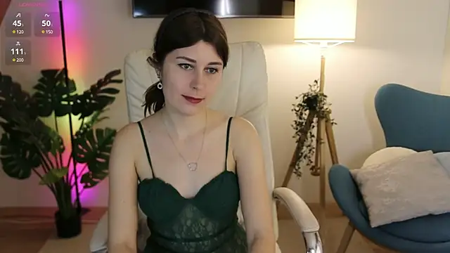 Hailey Green online show from March 8, 4:45 am