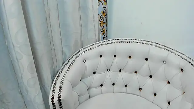 Analia18  online show from March 9, 4:22 pm