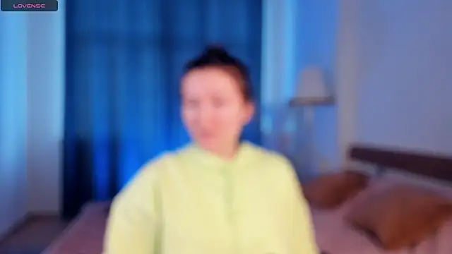 Snapshot of VickieVici chatting on December 8, 9:24 am VickieVici online show from December 8, 9:24 am