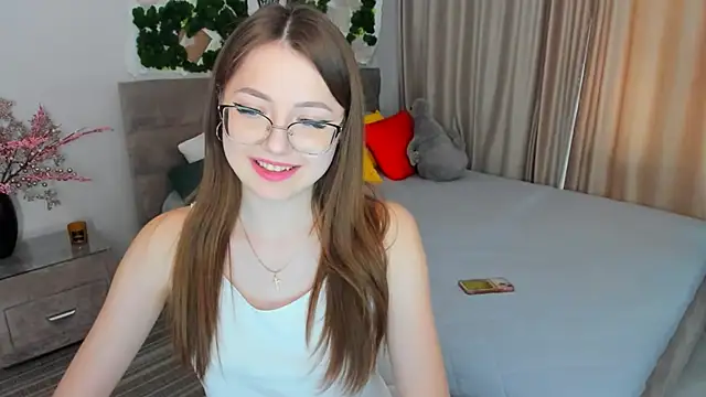 SereneFlame online show from February 9, 7:27 am