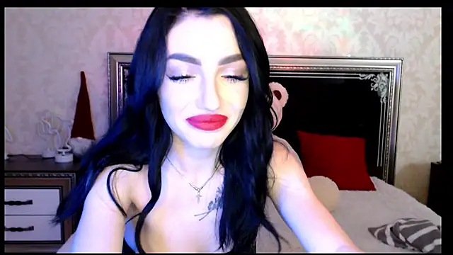 Snapshot of NancyLovee_ chatting on January 5, 5:20 pm NancyLovee  online show from January 5, 5:20 pm