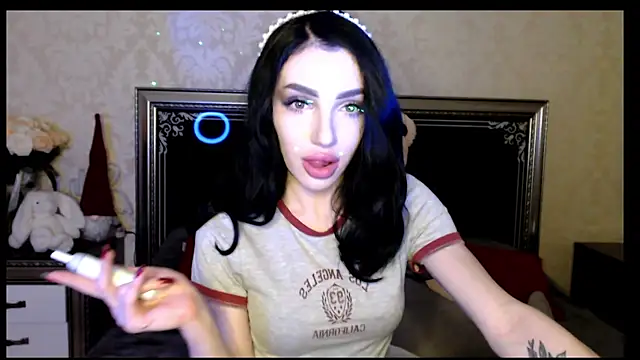 Snapshot of NancyLovee_ chatting on January 11, 6:54 pm NancyLovee  online show from January 11, 6:54 pm