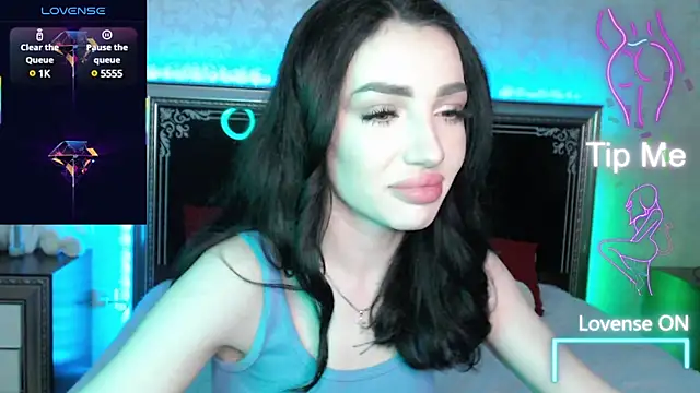 Snapshot of NancyLovee_ chatting on February 1, 4:54 pm NancyLovee  online show from February 1, 4:54 pm
