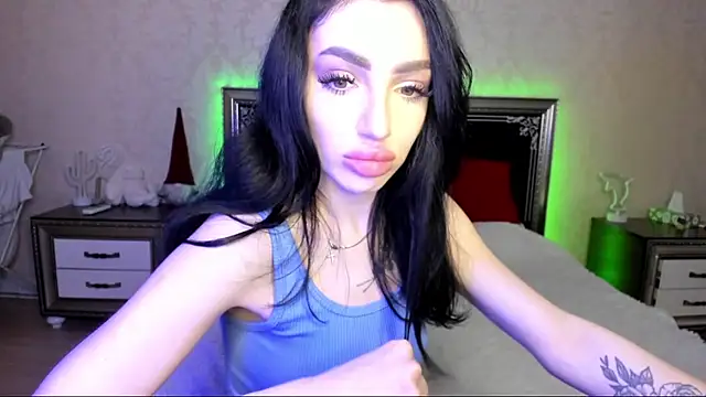 Snapshot of NancyLovee_ chatting on March 2, 10:05 pm NancyLovee  online show from March 2, 10:05 pm