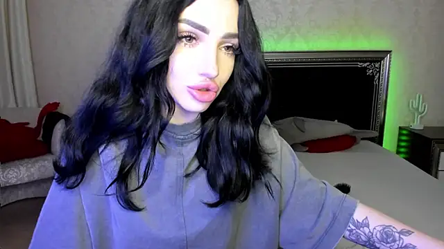 Snapshot of NancyLovee_ chatting on March 16, 1:07 am NancyLovee  online show from March 16, 1:07 am