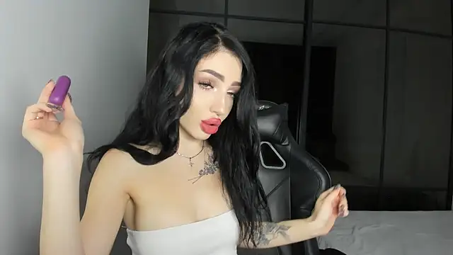 Snapshot of NancyLovee_ chatting on September 24, 1:25 pm NancyLovee  online show from September 24, 1:25 pm
