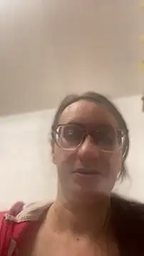 Snapshot of gloria7v05 chatting on July 7, 2:32 pm gloria7v05 online show from July 7, 2:32 pm