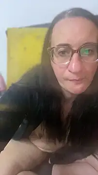 Snapshot of gloria7v05 chatting on July 11, 1:52 am gloria7v05 online show from July 11, 1:52 am